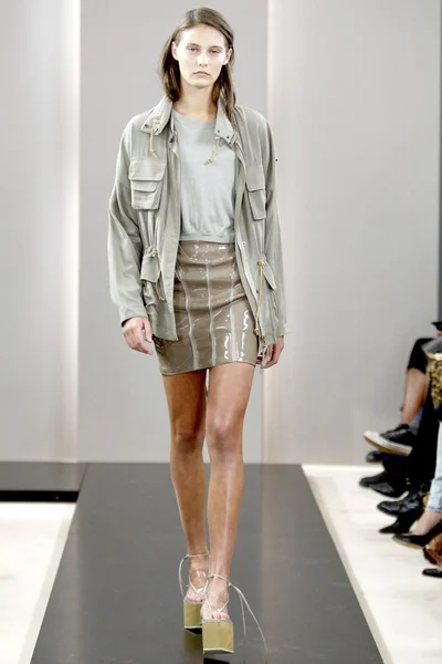 Look 5